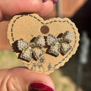 S925 - Small bow rhinestone earrings